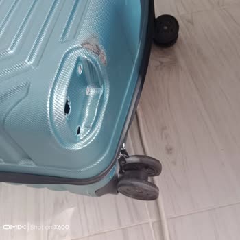 Kırılan Valiz Ve Cevap Gelmeyen Müşteri Hizmetleri