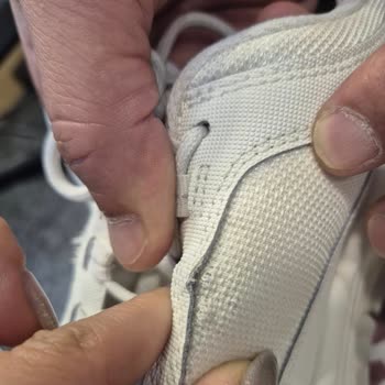 Skechers Ayakkabısında Üretim Kusuru: Dikiş Atması Red Cevabı