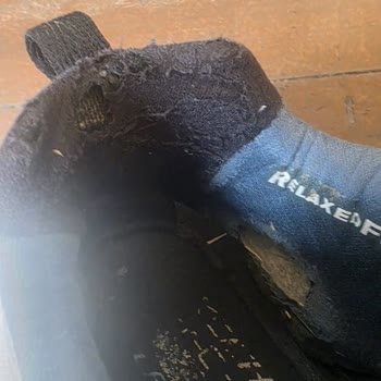 Skechers Ayakkabım İç Astar Ve Topuk Yırtıldı Üretim Hatası Değişim Talebi
