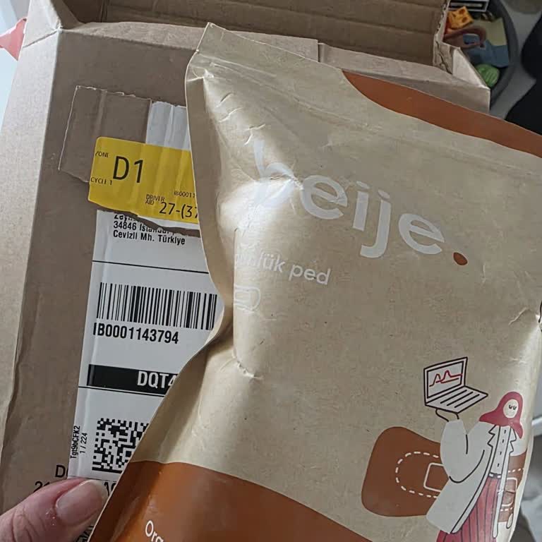 Yanlış Ürün Gönderimi Ve Stok Sorunu Nedeniyle Güneş Gözlüğünün Temini