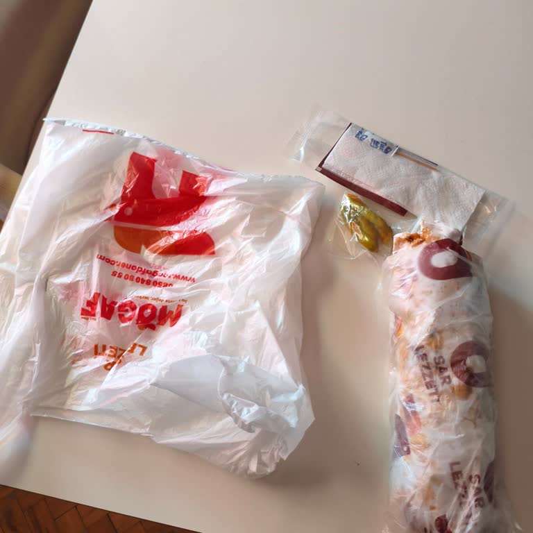 Mogaf Döner Siparişinde Cheddar Sosu Eksik