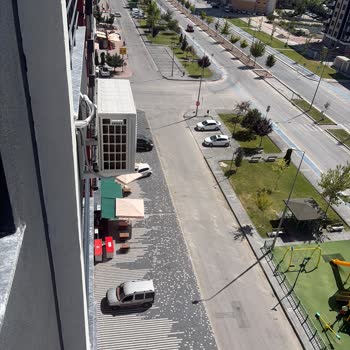 LG Yetkili Servisinin Montaj Hatası Bina İçinde Su Seline Neden Oldu