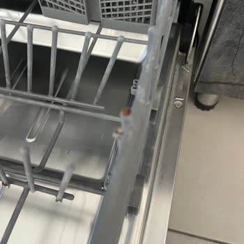 Garanti Altındaki Bulaşık Makinesinde Paslanma Ve Samsung’un Kullanıcı Hatası İddiası