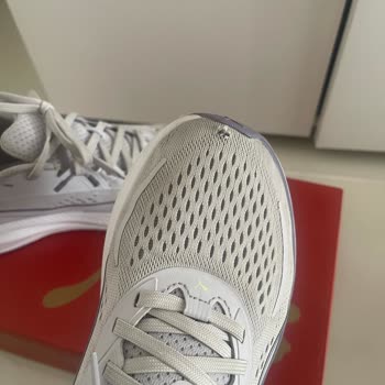 Deichmann Mağazasında Yeni Puma Ayakkabım Bir Ayda Yırtıldı, Çözüm Sunulmadı