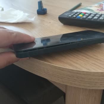 İPhone 13’te Ani Kapanma Ve Ekran Şişmesi