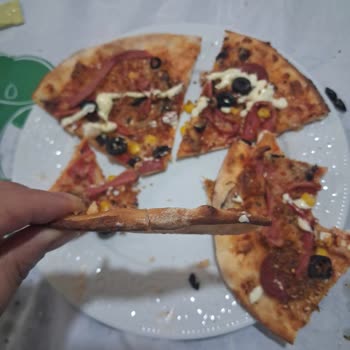 Kuru, Sert Ve Yanık Pizza İçin Telafi Talebi