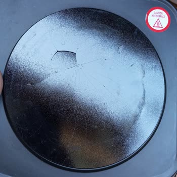 Kısa Sürede Cam Çatlaması Ve Garantide Ücretsiz Değişim Talebi