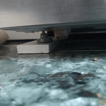 Arçelik Buzdolabının Gövde Yamukluğu Ve Tekrarlayan Servis Arızaları