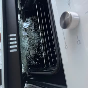 Patlayan Fırın Camı Güvenlik Riski Oluşturdu, N11 Ve Servis Çözüm Sunmadı