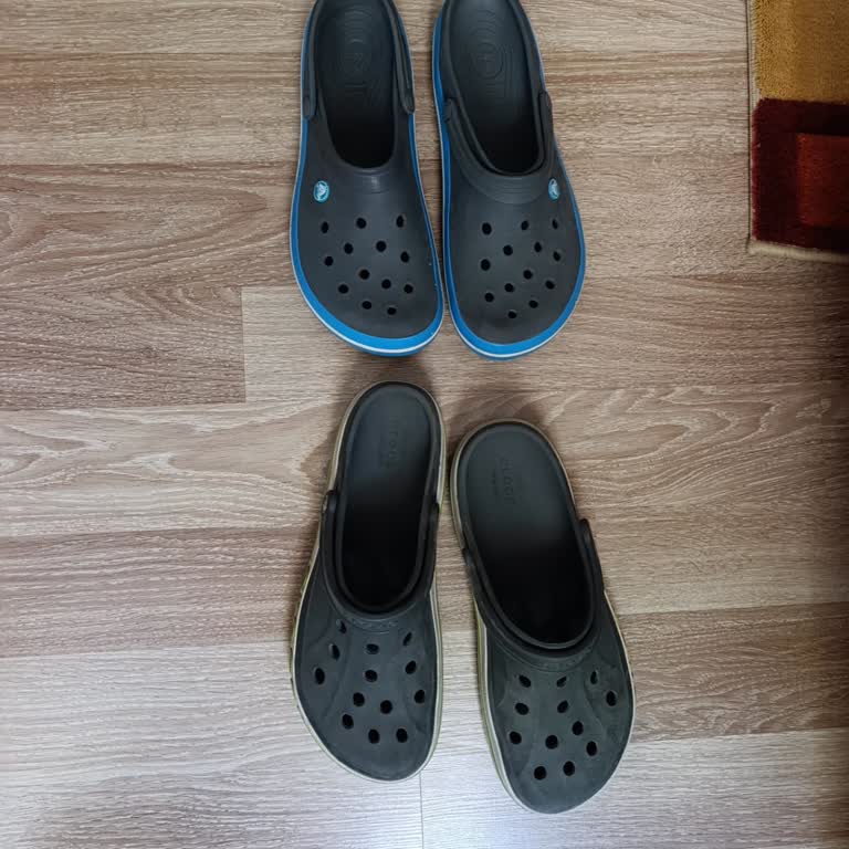 Crocs Terlikleri Güneşe Dayanıksız, Büzülüp Deforme Olup Kullanılamaz Hale Geldi
