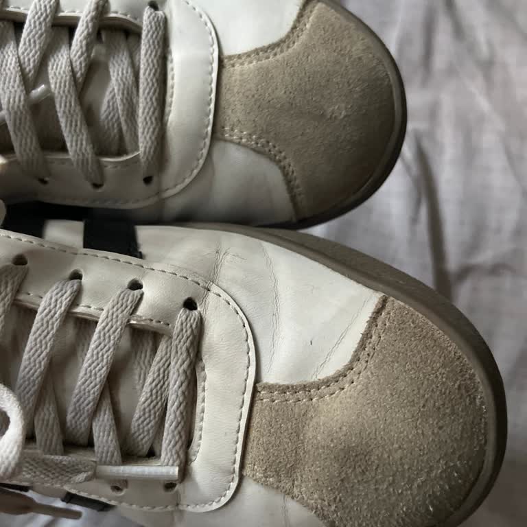 İki Ayda Süet Sneaker’da Yıpranma Ve Renk Değişimi, Değişim İadesi Reddedildi