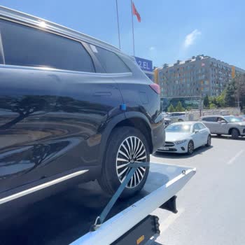 Sıfır Kilometre Tiggo 8 Araçta Derin Çizik Ve Boyasız Düzeltme Talebi