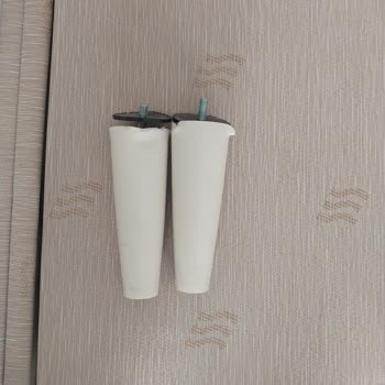 Kırık Plastik Ayaklar Ve Haksız Servis Ücreti