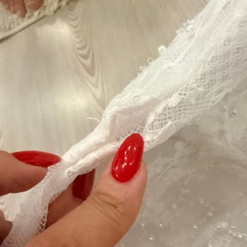 Sipariş Edilen Özel Elbise Model Ve Kumaş Farklılığıyla Ayıplı, İade İstiyorum