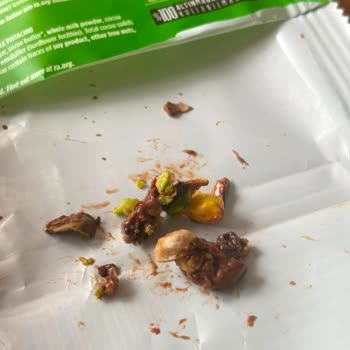 Kahve Dünyası Tablet Çikolatasında Antep Fıstığı Kabuğu Sorunu