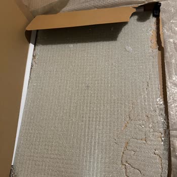 İKEA'ya İki Yıldır Kırık Cam Kapak Gönderimi Bekliyoruz