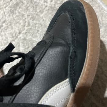 Puma Ayakkabısında Hızlı Renk Solması Ve Dikiş Açılmalarına Garanti Reddi