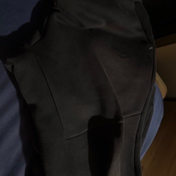 Nike Tech Eşofmanlarda Hızlı Yırtılma Ve Renk Solması, Kullanıcı Hatası İddiası