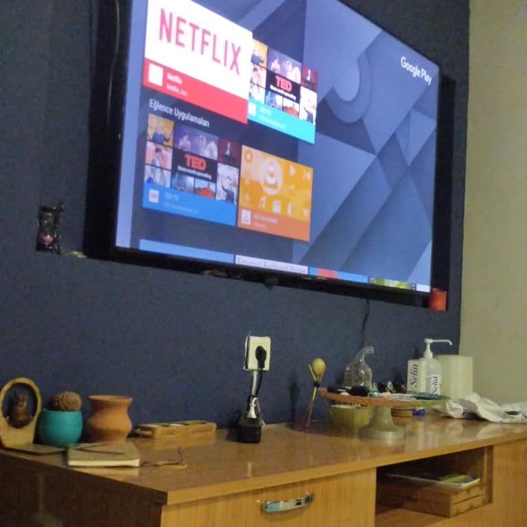 Awox 65 İnç Televizyon Sürekli Güncelleme Sorunu Netflix Uygulamasını Çalıştıramıyor