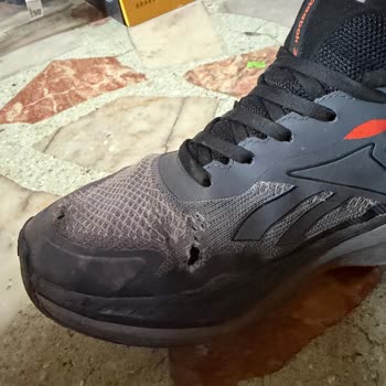 Garanti Reddiyle Karşılaşılan Kırık Reebok Ayakkabı İçin Çözüm Talebi