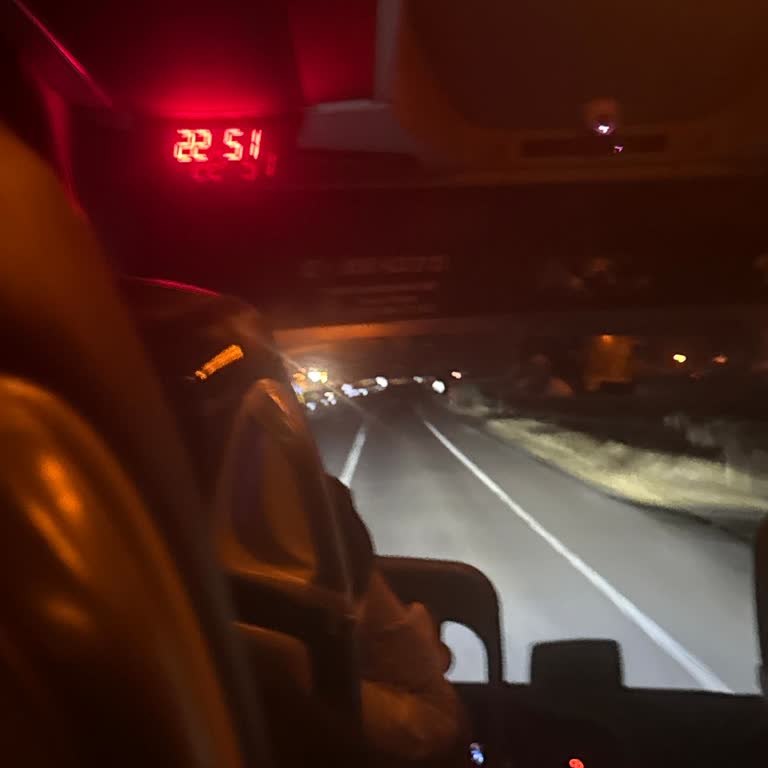 Araçta Sigara İçen Şoför Nedeniyle 4,5 Saat Gecikme