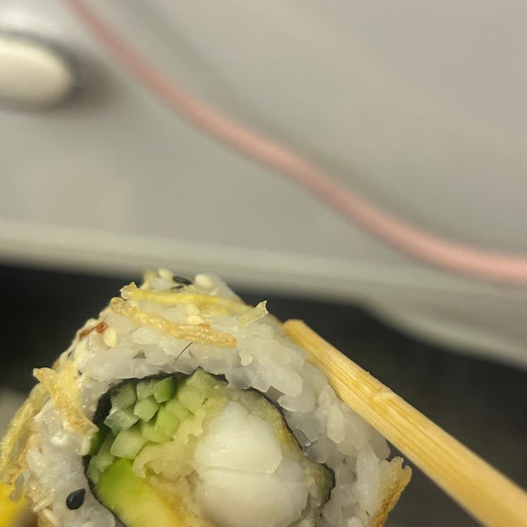 Uber Eats'le Kıl Çıkan Sushi Siparişi İçin İade Reddedildi, Güvenim Sarsıldı