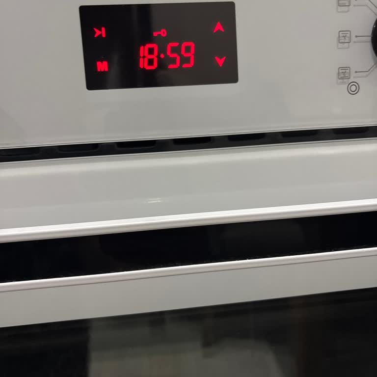 Ferre 8001 Fırın Kilitli, Kullanılamaz Durumda
