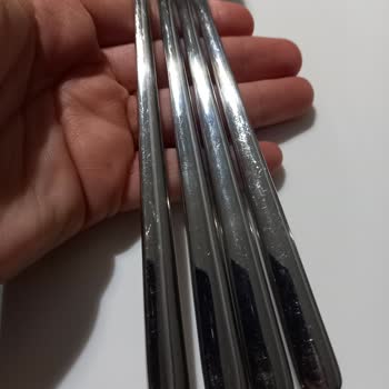 Emsan Yemek Ve Çatal Bıçak Takımlarında Hızlı Çizilme, Kalite Şikayeti