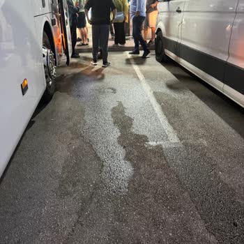 Araç Değişikliği Zorlaması Ve 15 Saatlik Bekleme Aileyi Yıprattı