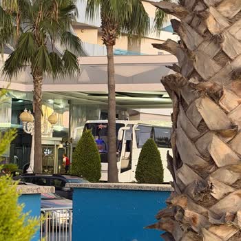 Delphin Botanik Hotel Lobide Dahi Beklememize İzin Verilmedi