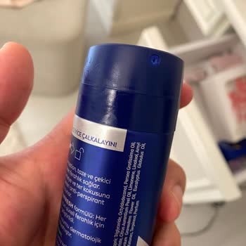 Sızdıran Deodorant Mobilyamda Kalıcı Leke Bıraktı Ve Açıklama İstiyorum