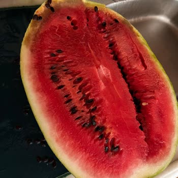 Migros Sanal Market'te Çürük Karpuz Teslimatı İçin İade Ve Kalite Kontrolü Talebi