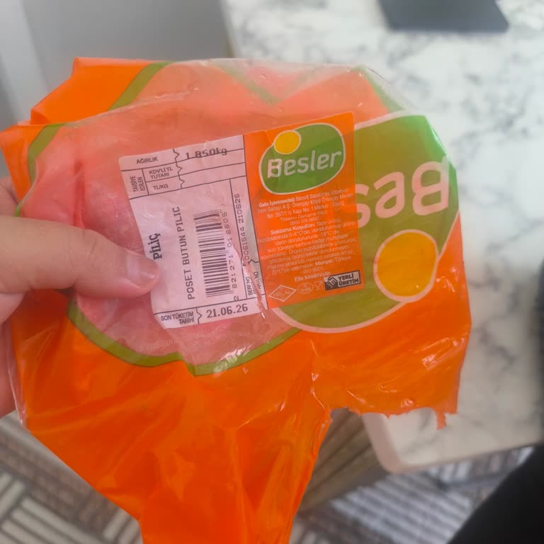 Banvit Ve Şok Market Silvan'da Tarihi Geçmiş Tavuk Satışı