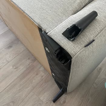 Kırılan Koltuk Ayağı İçin Parça Gönderimi, Servis Ücreti Kabul Edilmiyor