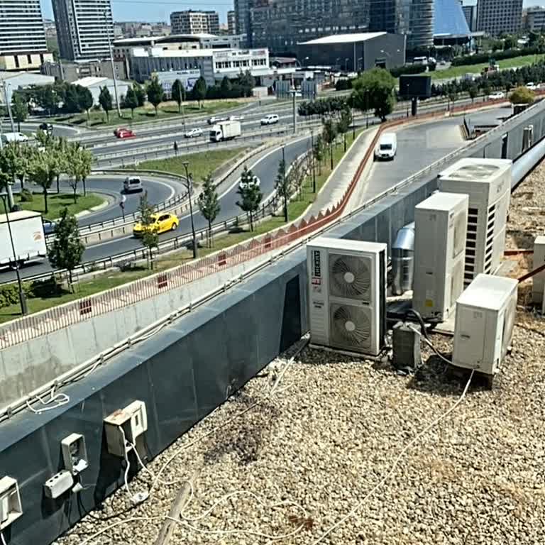 Güvenlik Görevlisinin Kaba Tutumu Ve Kart El Koyması