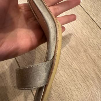 Beymen Tamir Hizmetinde Uzun Bekleme Ve Değerli Ayakkabı Hasarı