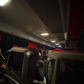 Klima Soğutmayan Eski Otobüsle Sıcak Yaz Yolculuğu
