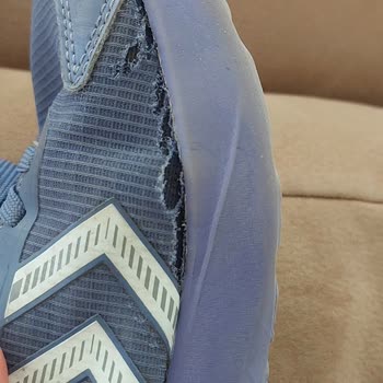 Kısa Sürede Açılan Ayakkabının Üretim Hatası Olarak Değişim Talebi