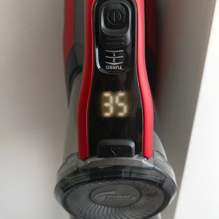 Yeni Philips Dikey Süpürge İlk Şarjda SE Hatası Veriyor