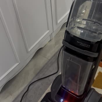 Bissell Buharlı Koltuk Ve Halı Yıkama Makinesinin Sürekli Sızıntı Ve Çalışmama Sorunu: İade Talebi