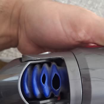 Dyson Gen5 Lazer Hortumu Erken Yırtıldı, Garanti Reddi