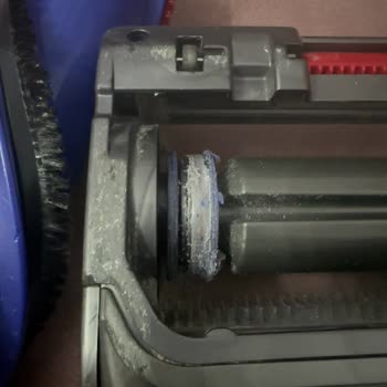 Dyson V15 Süpürgem Sesli Çalışıyor, Çekim Gücü Yok Ve Servis Yardımı Alınamıyor