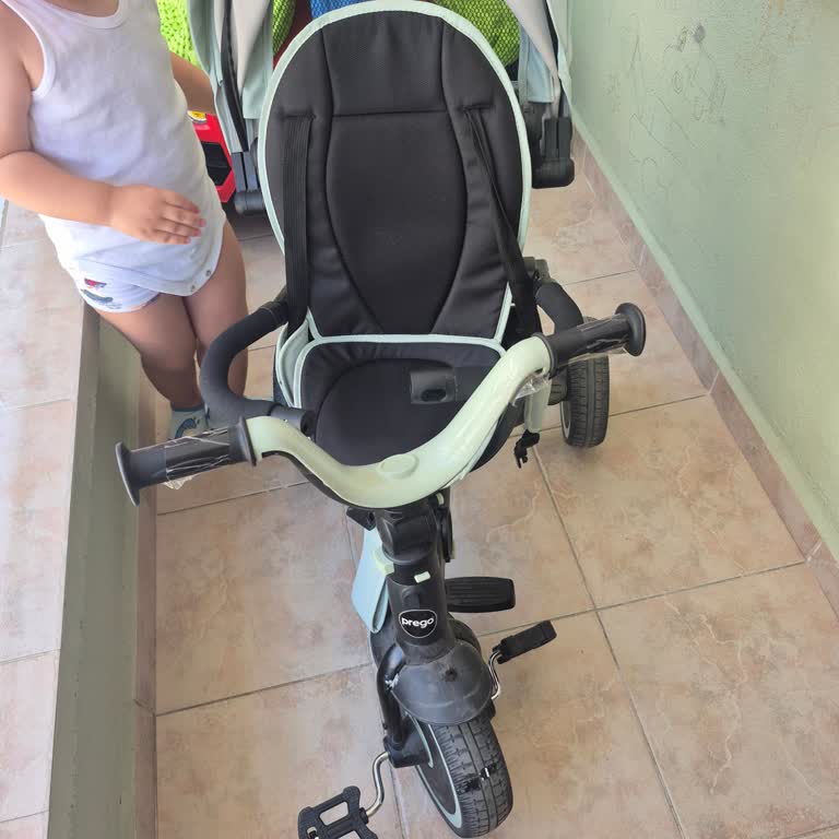 Kontrolsüz Yön Değişimi Yapan Bebek Arabası İçin İade Talebi