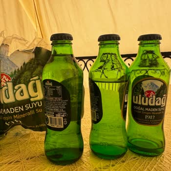Uludağ 6’lı Doğal Maden Suyunda Boş Ve Yarı Boş Şişeler