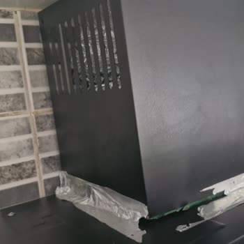 Yetkili Servis Tarafından Tehlikeli Ve Amatör Davlumbaz Montajı