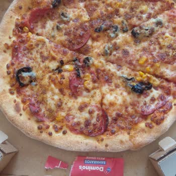Domino's Çayırova Şekerpınar Şubesinde Kampanyalı Pizzalarda Malzeme Eksikliği