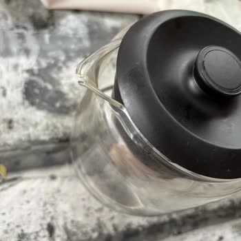 Philips Çaycının Üst Camı Bir Ay İçinde Kırıldı, Garanti Kapsamında Değişim Talebi