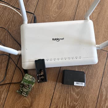 Adaptör Patlaması Sonrası İnternet Kesintisi Ve Güvenlik Endişesi