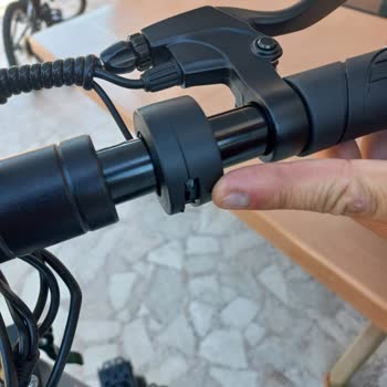 Gaz Kolundaki Kırık Sorunundan Dolayı Scooter Parça Değişimi Gecikiyor