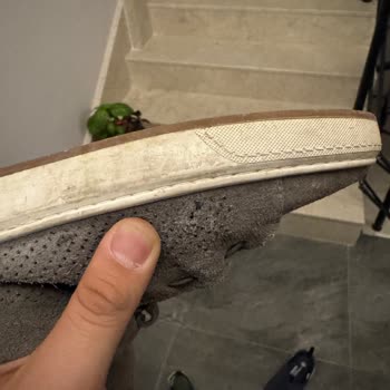 Derimod Ayakkabısında Normal Kullanımda Delinme Ve Yıpranma, Değişim Talebim Reddedildi